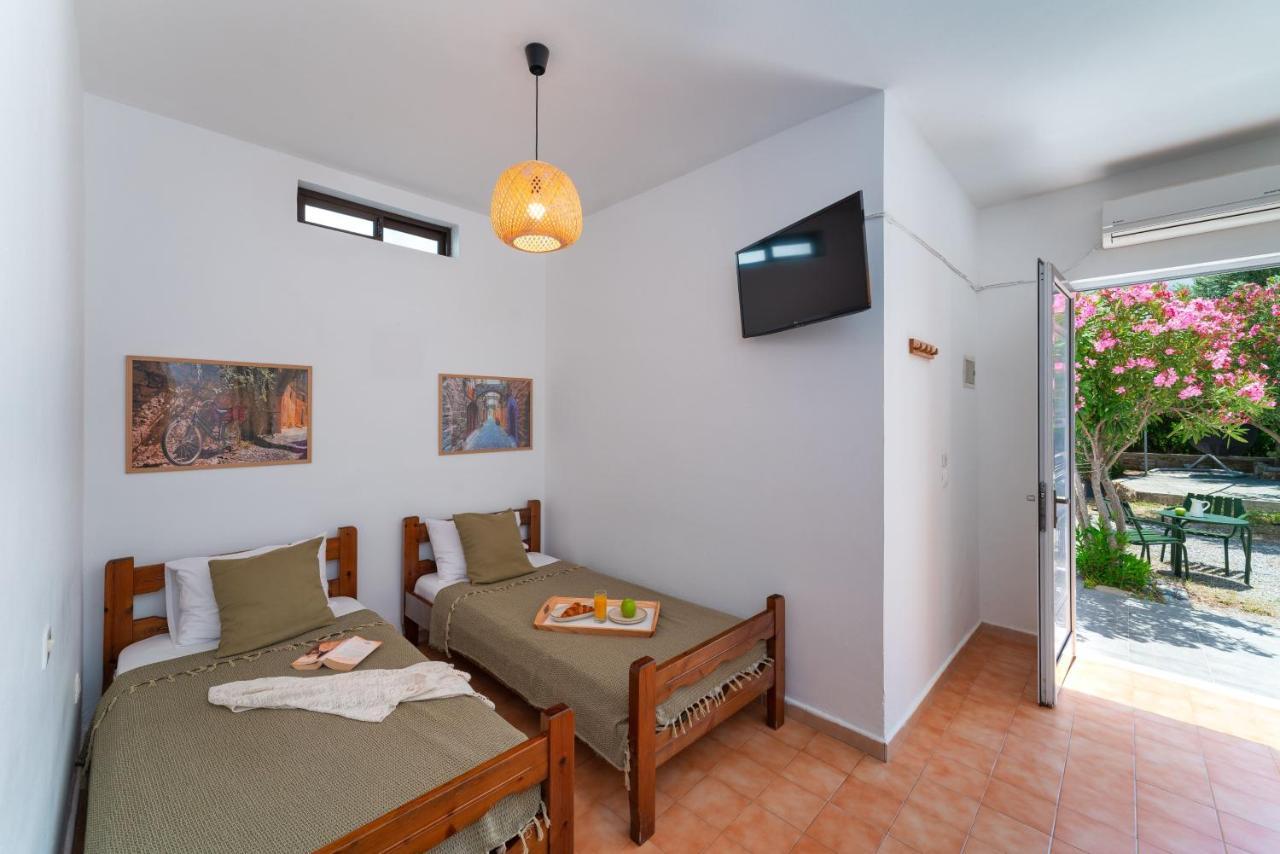 Tselios Apartments & Studios Kiotari Quarto foto