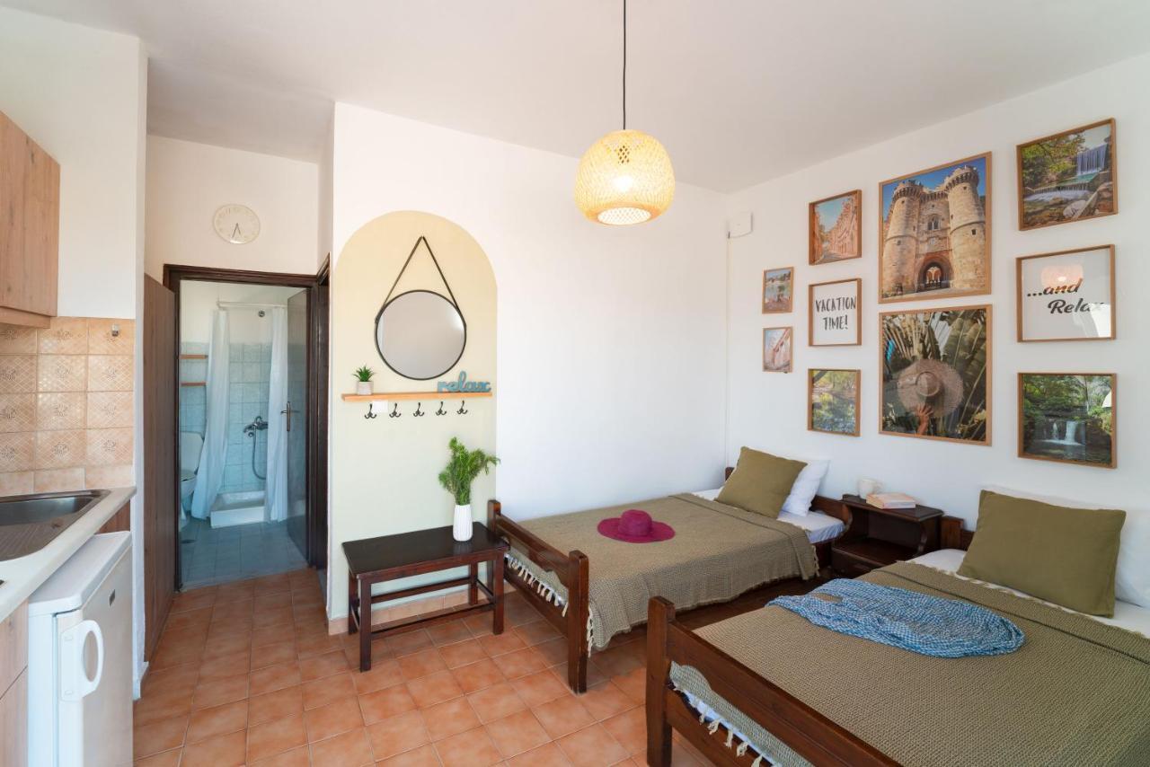 Tselios Apartments & Studios Kiotari Quarto foto