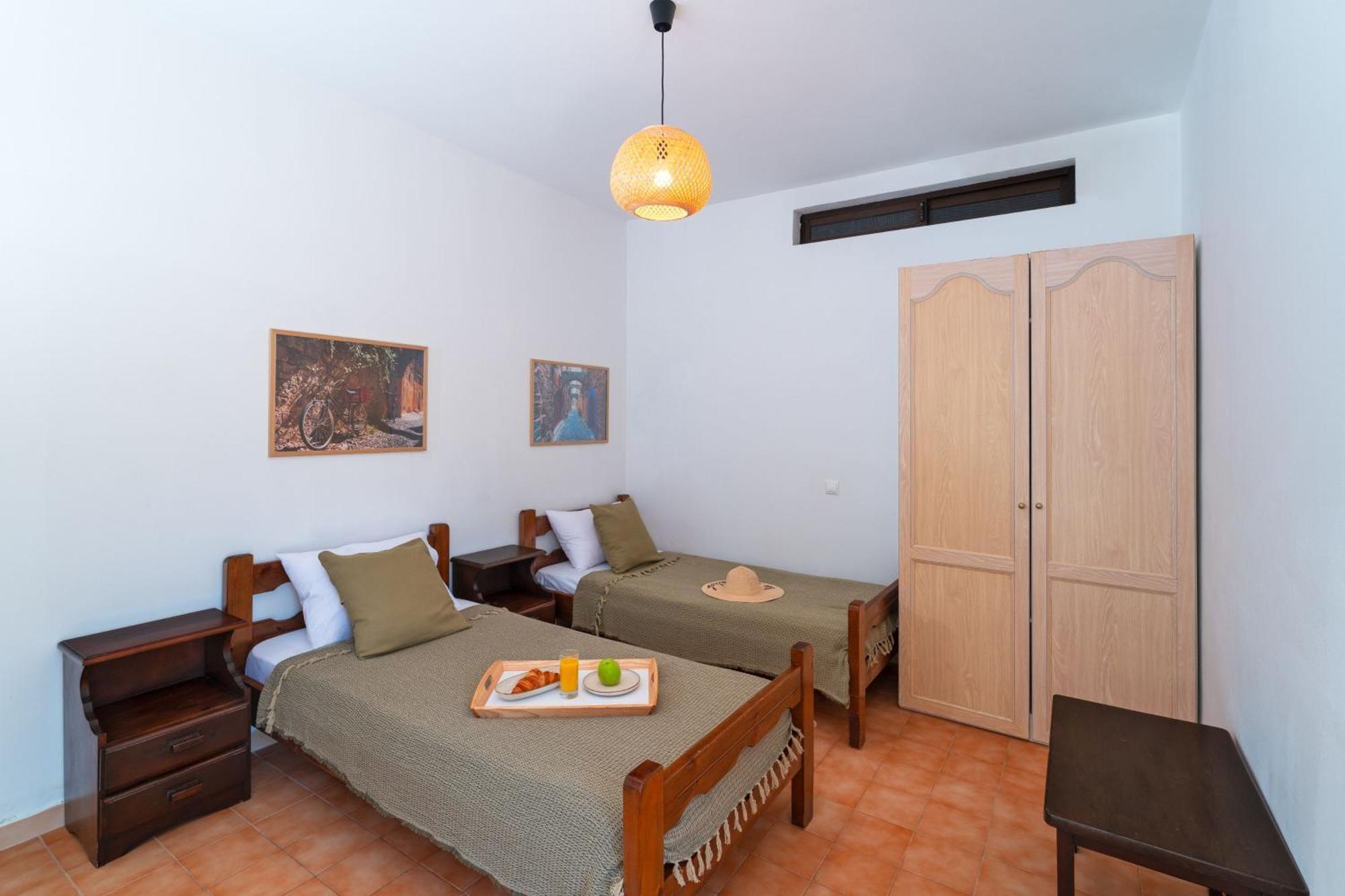 Tselios Apartments & Studios Kiotari Quarto foto