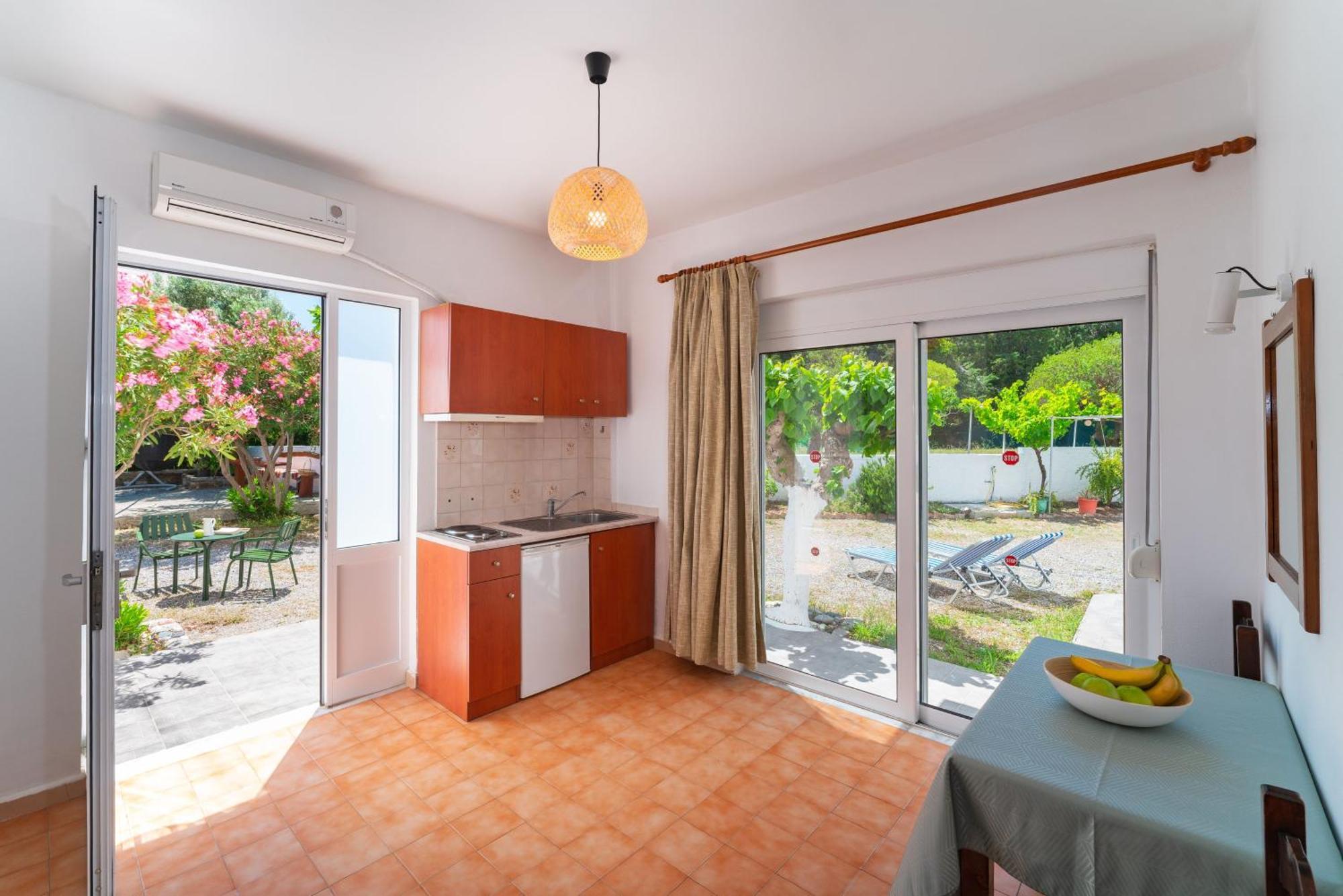 Tselios Apartments & Studios Kiotari Quarto foto